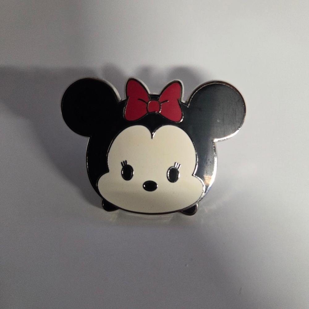 Disney Tsum Tsum Pin Unisex Small Black Red Minnie Mouse Enamel Lapel Accessory